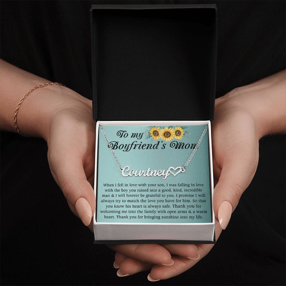 Gifts for Women, Heart Name Necklace for Mom Grandma Aunt Mother in Law Nana Boyfriend Mom