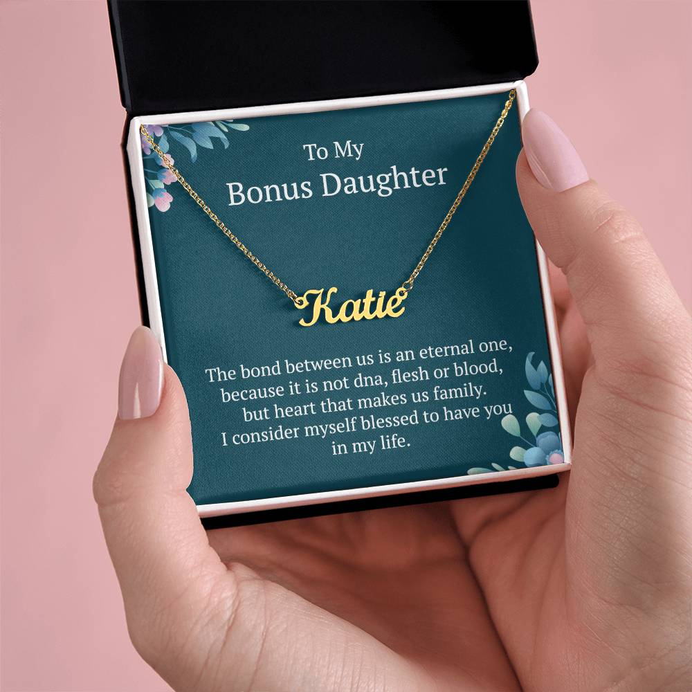 Heartfelt Birthday Surprise: Beautiful Personalized Name Necklace for My Wonderful Bonus Daughter