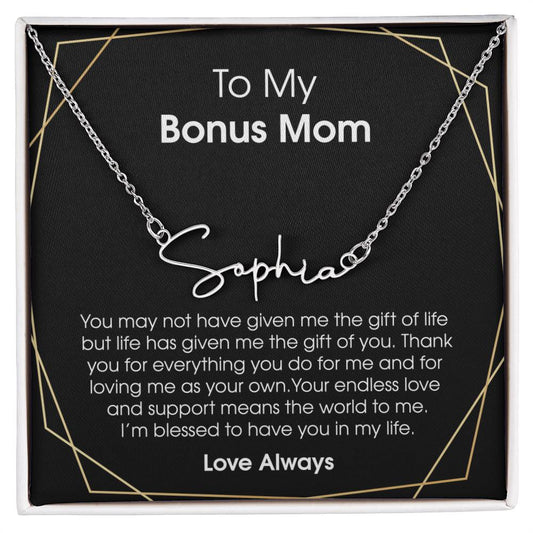 bonus mom name neckalce